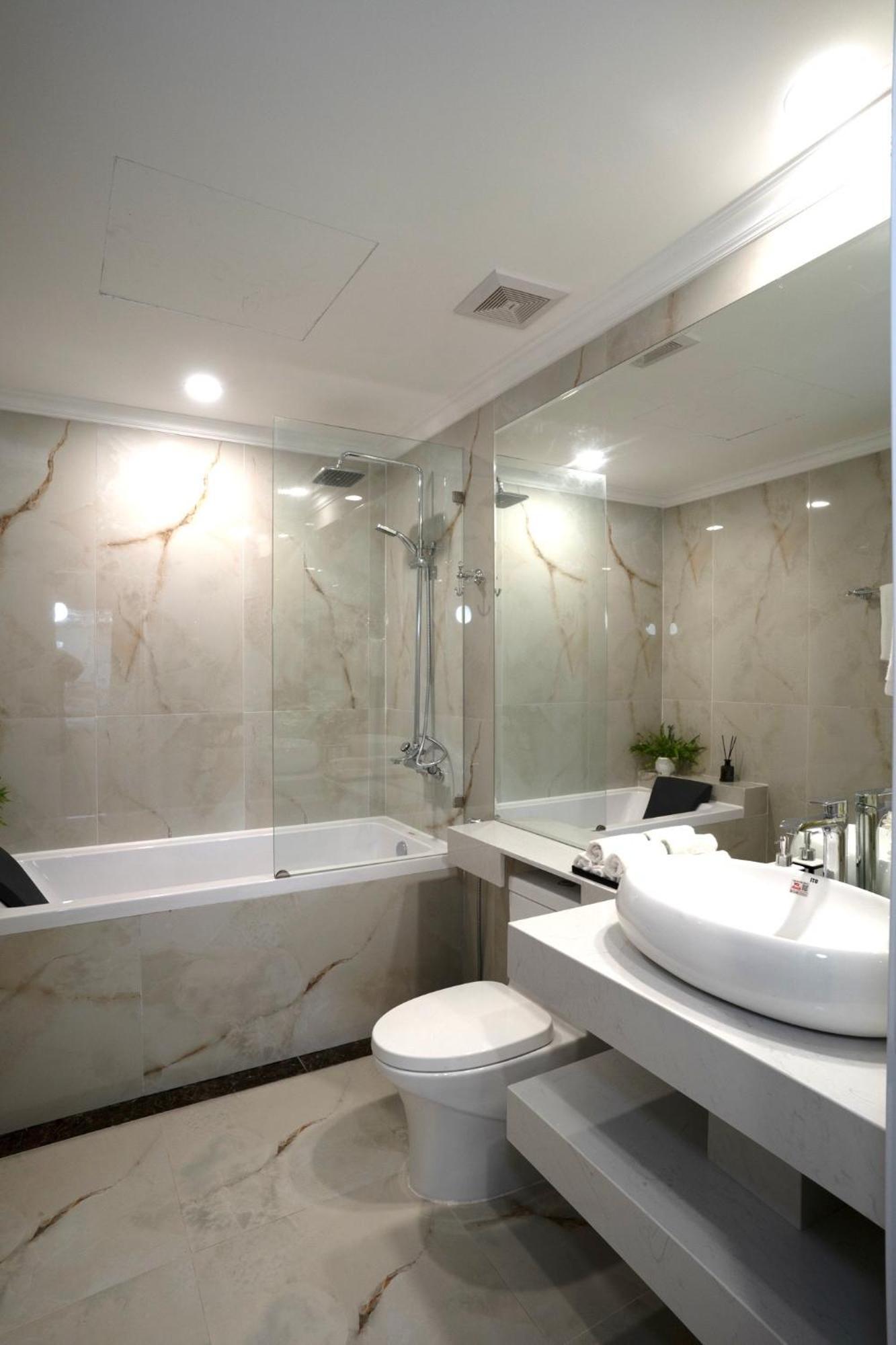 Luxe Paradise Suites Xuan Dieu Hanoi Exterior photo