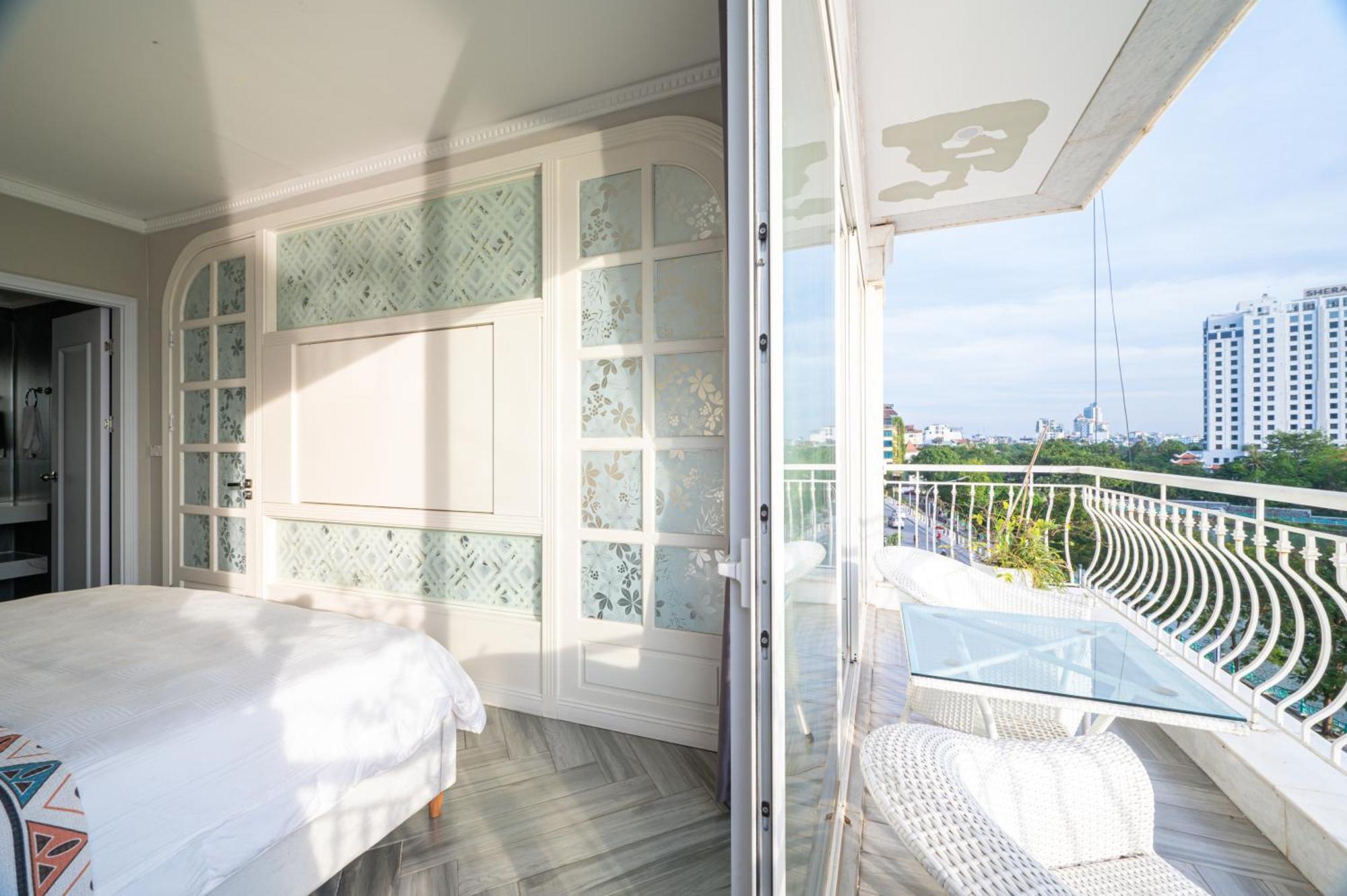 Luxe Paradise Suites Xuan Dieu Hanoi Exterior photo
