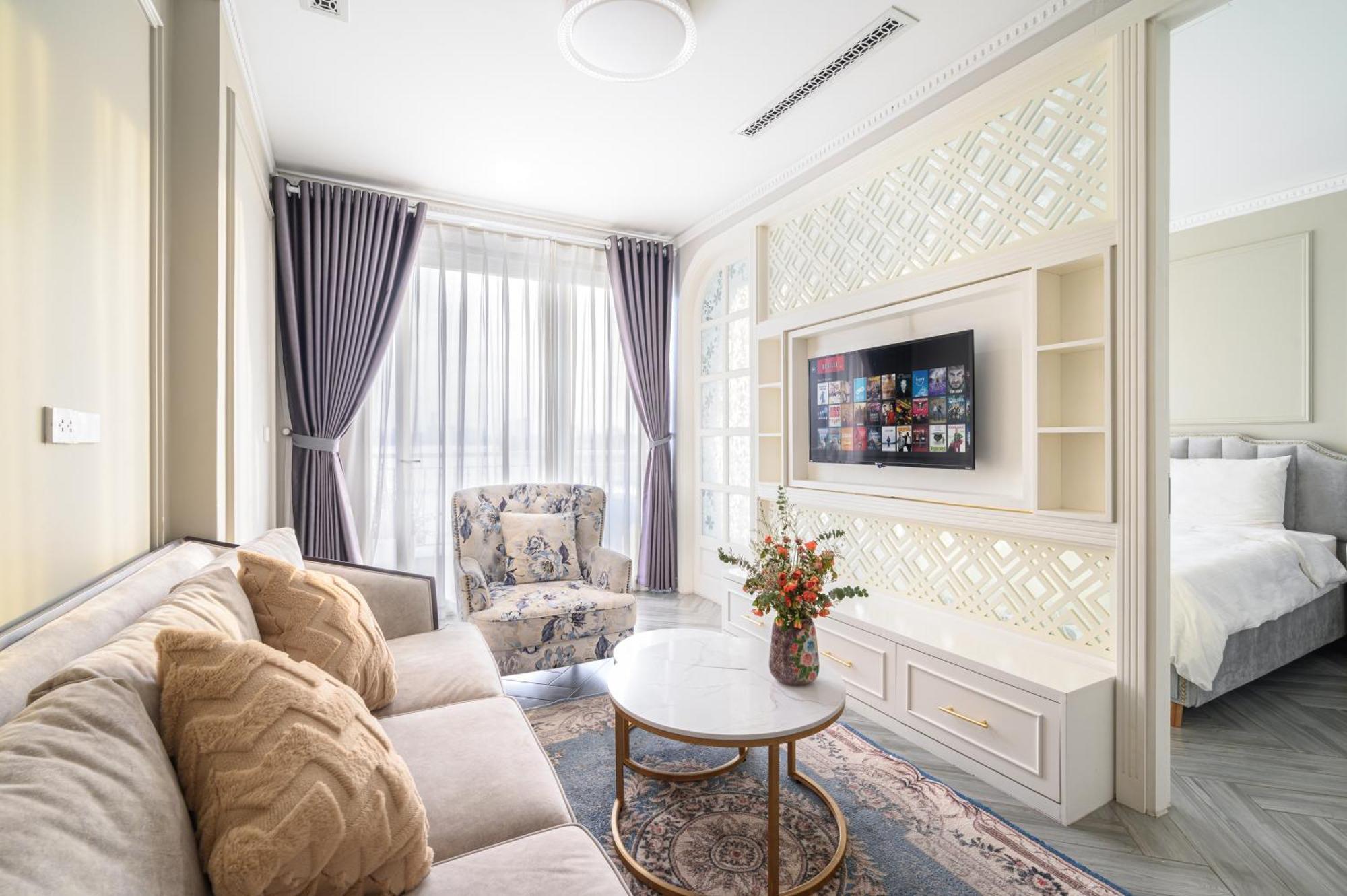 Luxe Paradise Suites Xuan Dieu Hanoi Exterior photo
