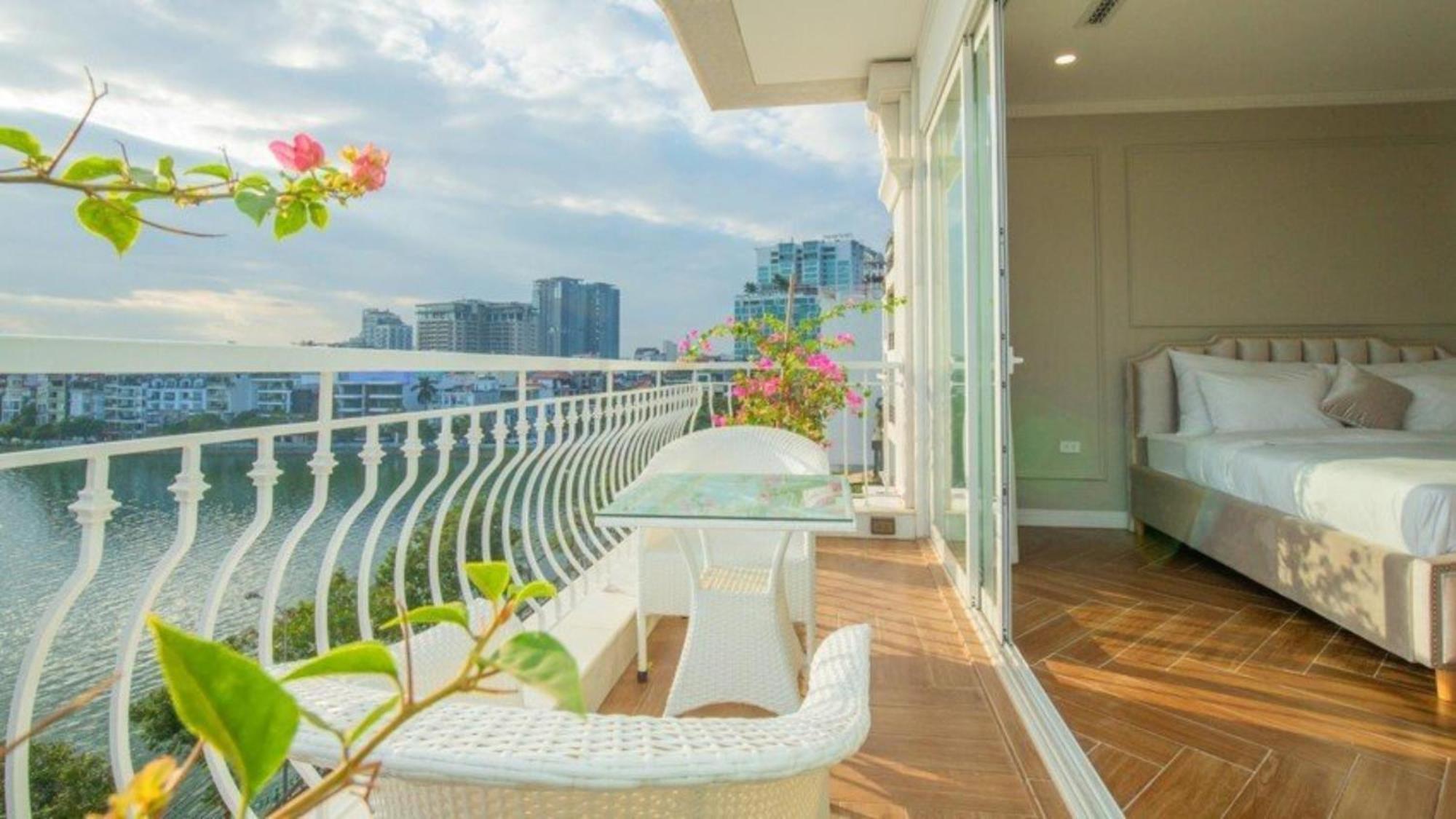 Luxe Paradise Suites Xuan Dieu Hanoi Exterior photo